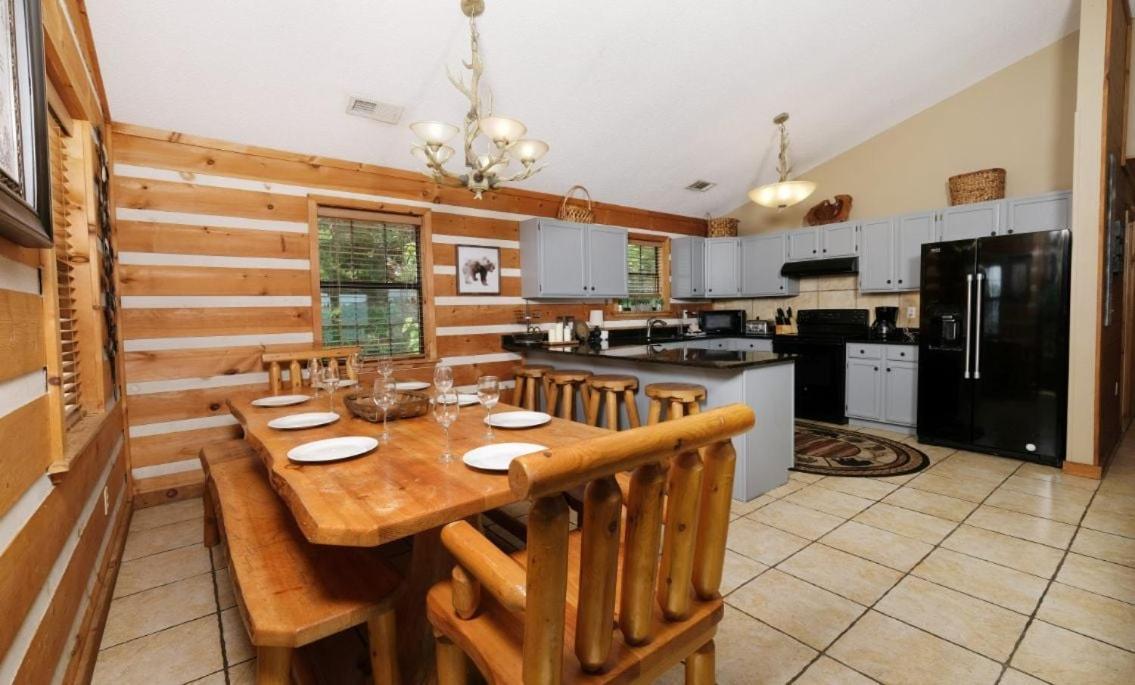 Villa Smoky View With A Twist Pigeon Forge Exterior foto