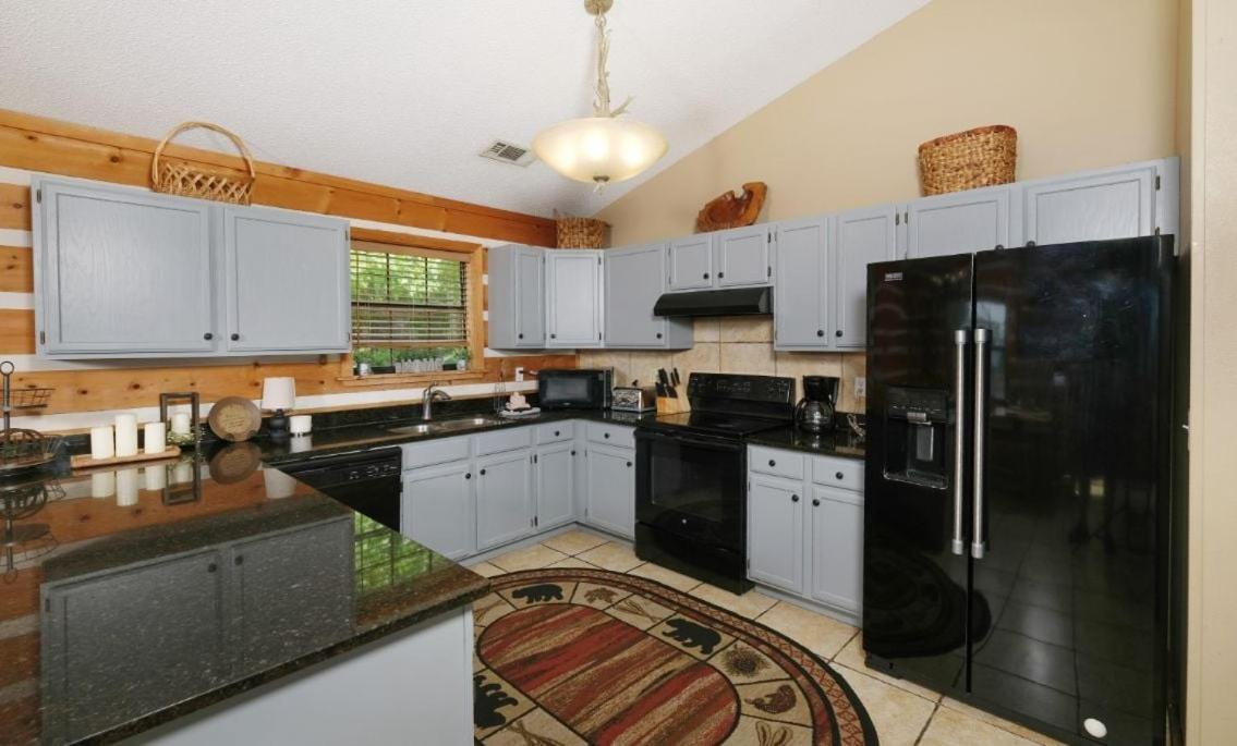Villa Smoky View With A Twist Pigeon Forge Exterior foto